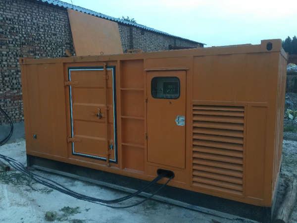 镇宁发电机组长期使用中，电缆线的敷设路径有哪些要求？